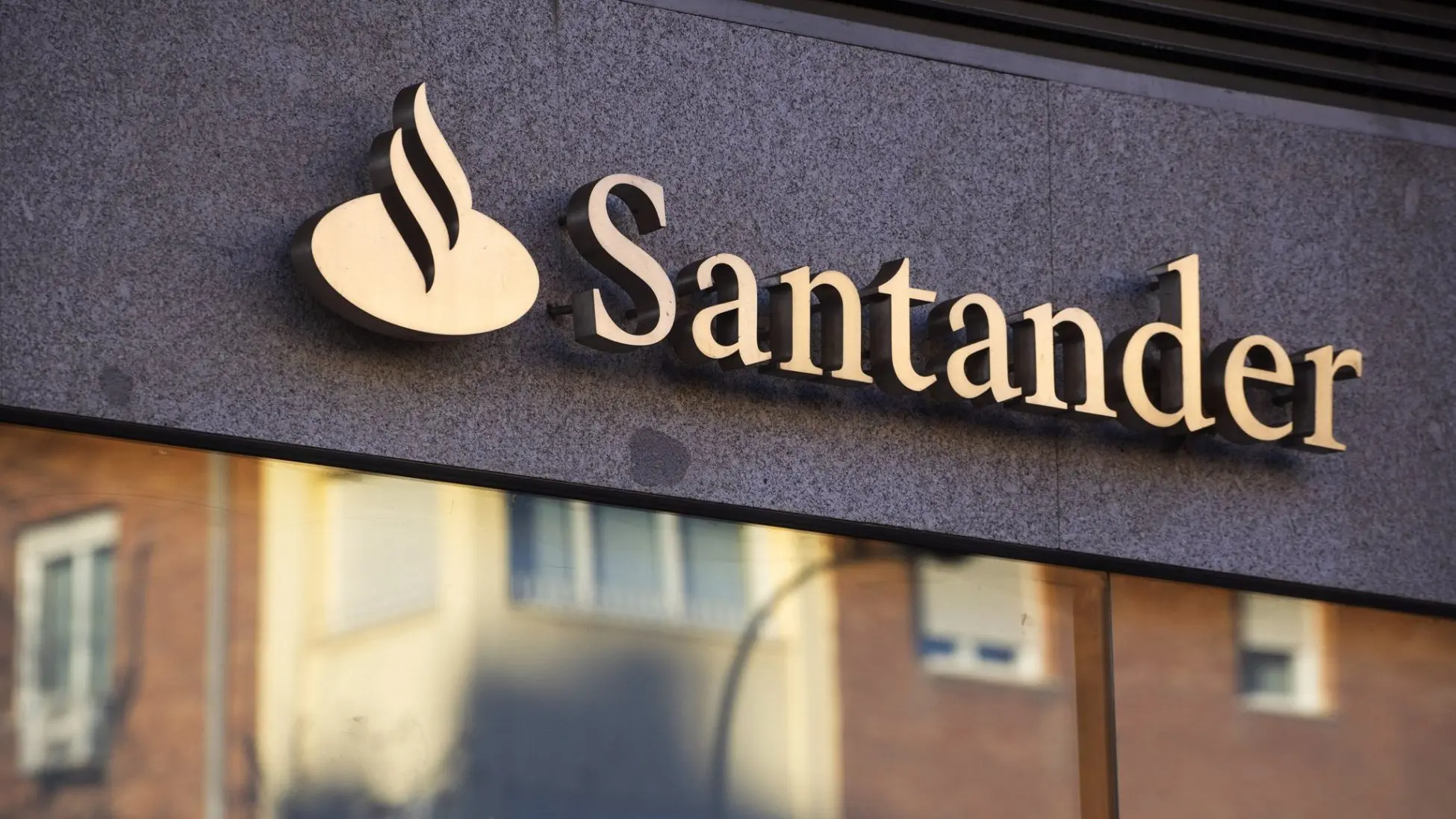 Santander: Νέα συμφωνία SRT 3,3 δισ. ευρώ για παγκόσμια εταιρικά δάνεια