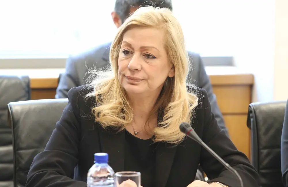 Έρχονται τα νομοσχέδια για τηλεργασία, γονική άδεια και δημόσια υπηρεσία απασχόλησης