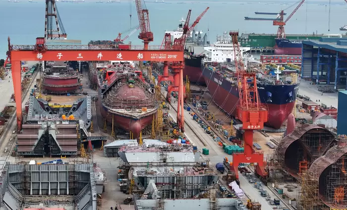 Ναυπηγεία: Έρχονται παραδόσεις-ρεκόρ το 2028 – Ο κίνδυνος από την έκρηξη των παραγγελιών