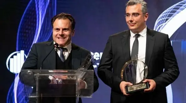 Οι συνιδρυτές της Hellas Direct ανακηρύχθηκαν ως EY επιχειρηματίες της χρονιάς