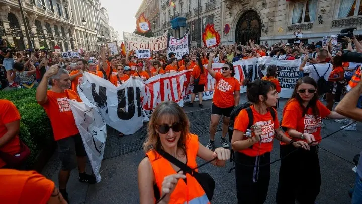 Ισπανία: Χιλιάδες διαδηλωτές ζητούν μέτρα για την στεγαστική κρίση μετά την έξωση 87χρονης ΑμεΑ