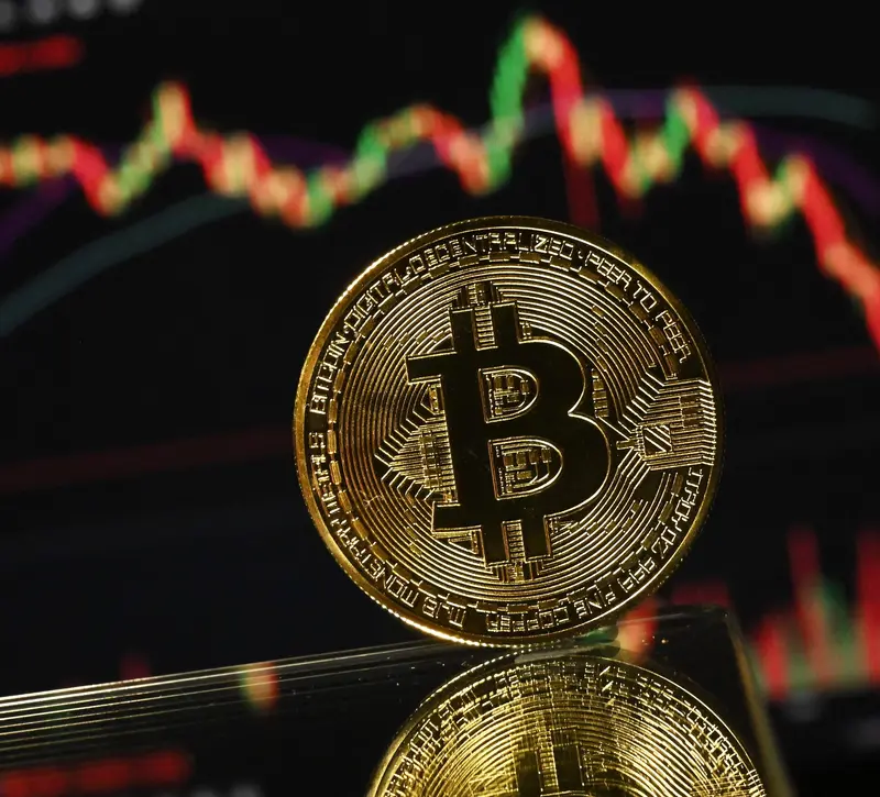 Bitcoin: Πέμπτος μήνας απωλειών με βουτιά 16% τον Φεβρουάριο