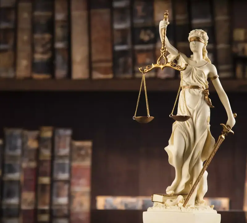 Οι δικηγόροι συμφωνούν με διαπιστώσεις Δημοσιονομικού Συμβουλίου – Ζητούν κεφάλαια και όραμα για δικαιοσύνη