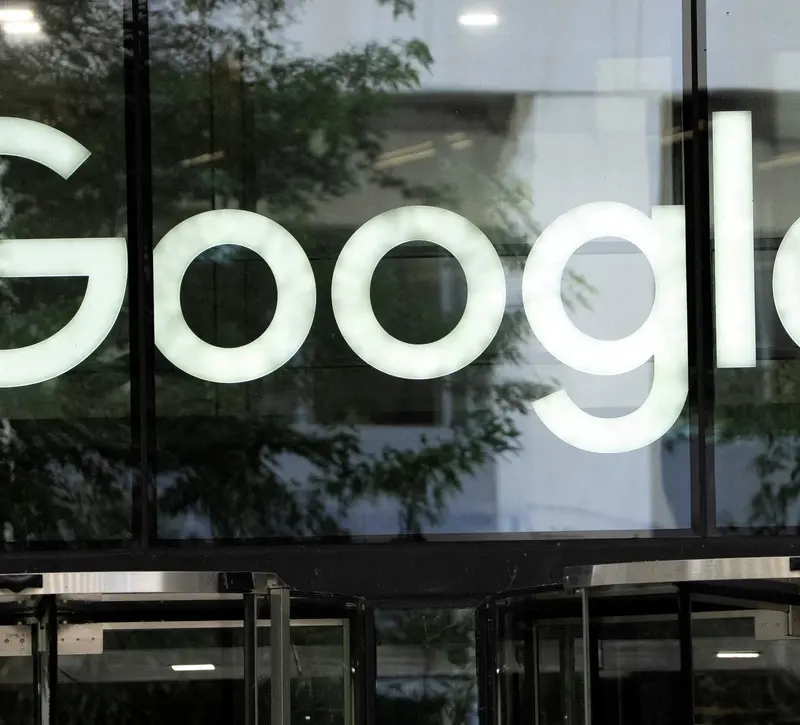 Η Google αντιμέτωπη με κύμα αγωγών δισεκατομμυρίων ευρώ στην Ευρώπη