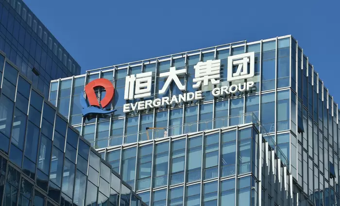 Evergrande: Πωλείται το 51% της άλλοτε πανίσχυρης κινεζικής αυτοκρατορίας
