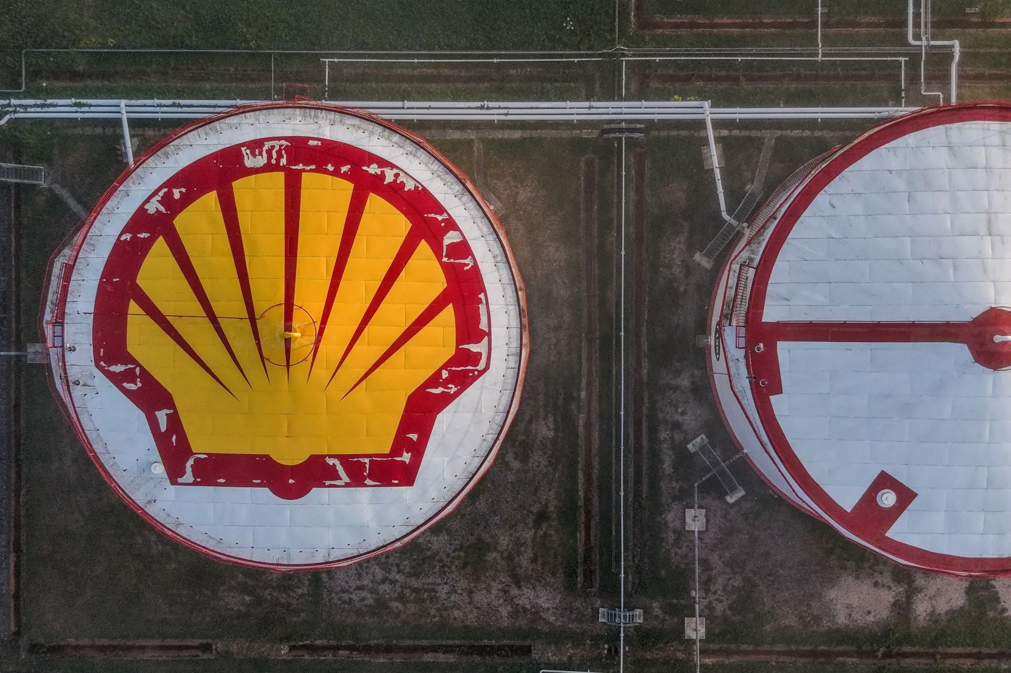 Shell: Εκτίναξη κερδών στο β΄ τρίμηνο λόγω πολέμου Ιράν – Η διύλιση και το trading εκτόξευσαν τα αποτελέσματα