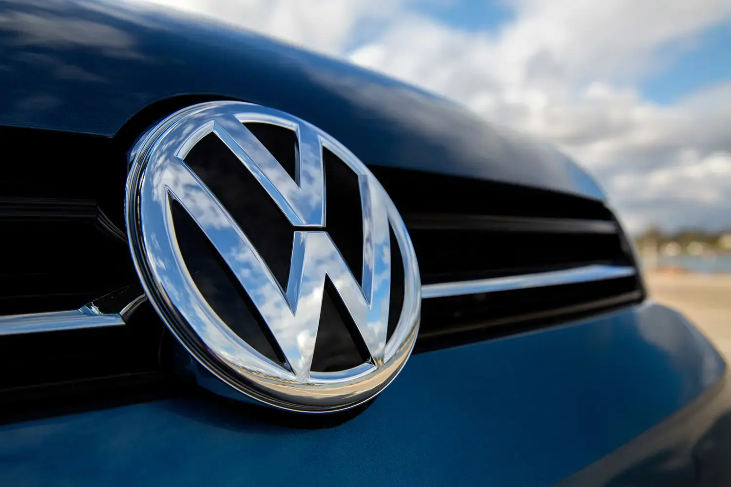 Volkswagen: Πτώση 14% στα κέρδη τριμήνου, πιο κάτω από τις προσδοκίες αναλυτών