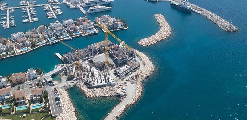 Φωτογραφίες από το τεχνητό νησί στη Μαρίνα Λεμεσού