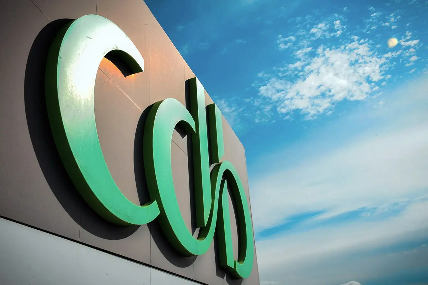 cdbbank: Στο επίκεντρο η προσέλκυση διεθνών επενδυτών