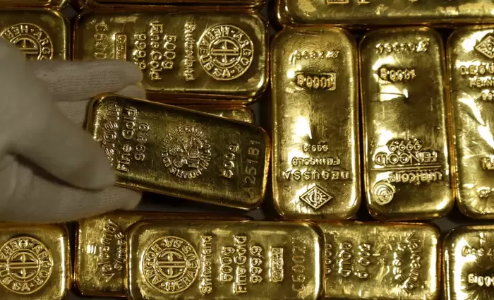 Χρυσός: Άνοδος κοντά στα $4.560 με ώθηση από Fed και δηλώσεις Τραμπ