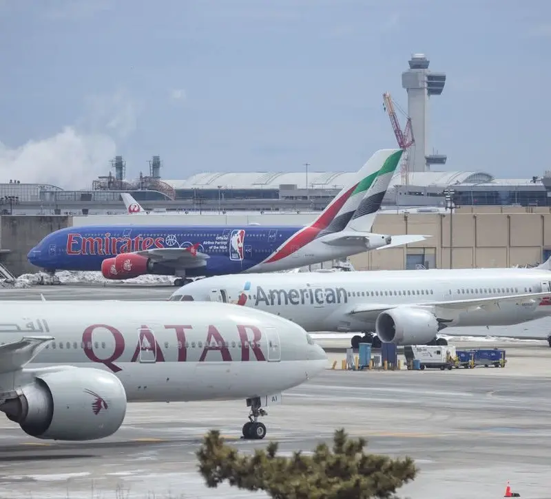 «Ανώμαλη προσγείωση» για τις μετοχές των αεροπορικών