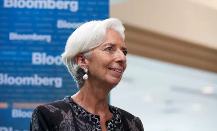 Λαγκάρντ: Δεν αποκλείει πρόωρη έξοδο από την ΕΚΤ για την πολιτική στη Γαλλία
