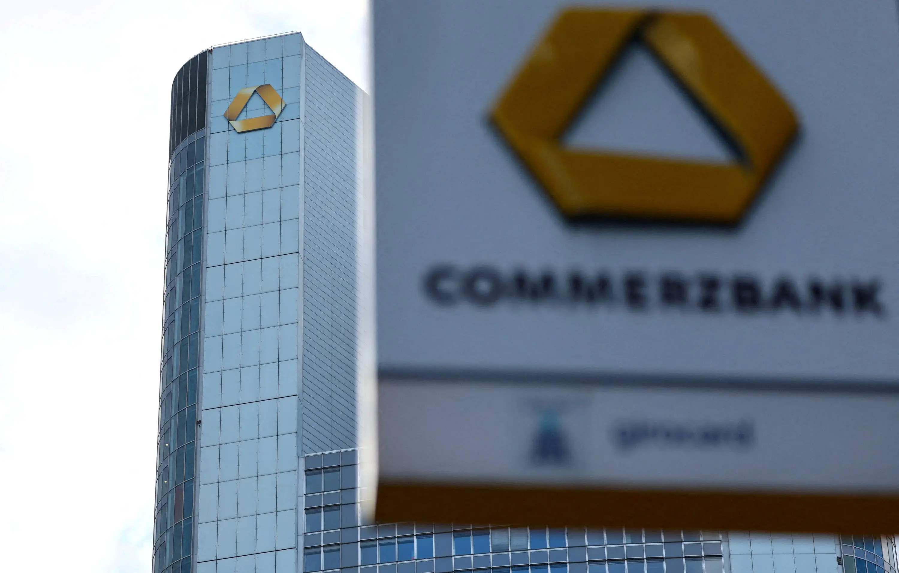Σε ιταλικά χέρια η γερμανική Commerzbank;