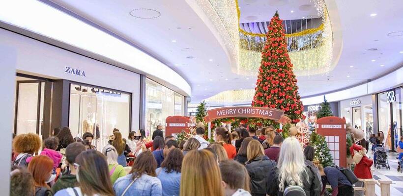 Οι γιορτές τόνωσαν την αγορά - Πρωταγωνιστές τα malls, ανησυχία για τα μικρομάγαζα