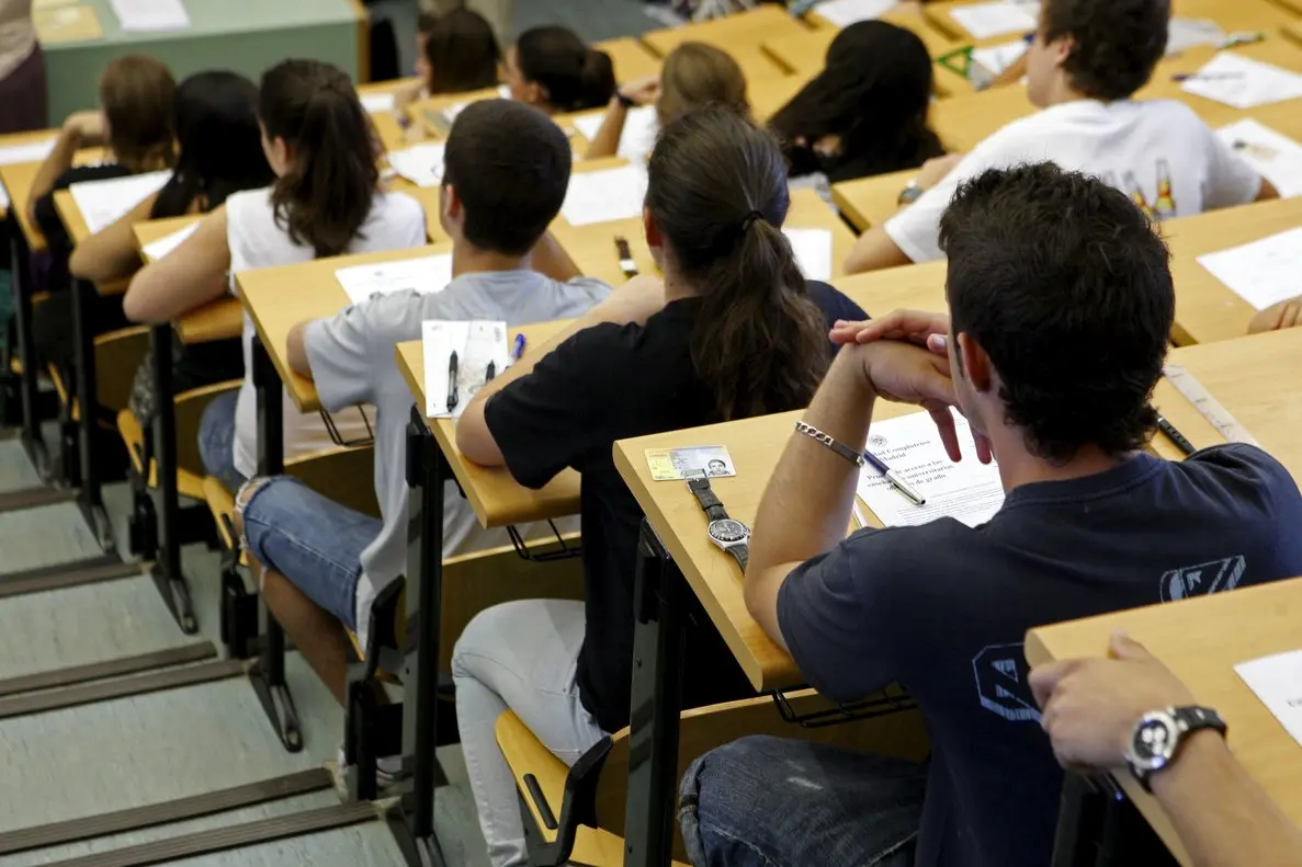 Δικαίωμα εργασίας και περίθαλψης για τους Κύπριους φοιτητές στην Ελλάδα