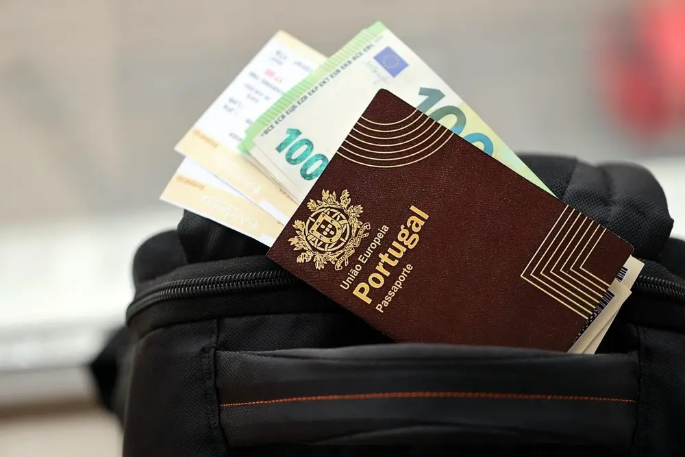 Πορτογαλία: Στα δικαστήρια για καθυστερήσεις στη χορήγηση golden visa (γράφημα)