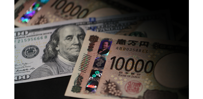 ΗΠΑ: Νέα πίεση στο δολάριο – Η Fed, το ράλι του γιεν και οι φόβοι για την αμερικανική οικονομία αλλάζουν το σκηνικό