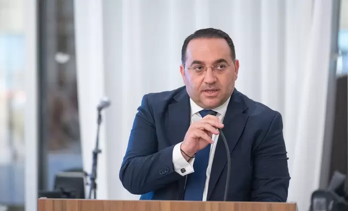 Κουμής: Ανακάμπτει ο τουρισμός - Συγκρατημένη αισιοδοξία για το 2ο εξάμηνο