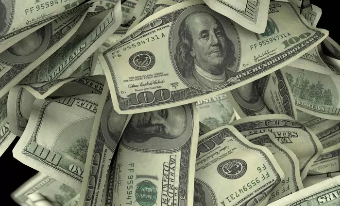 Η Γερουσία ψήφισε νομοσχέδιο οικονομικού ύψους 716 δισεκατ. δολαρίων