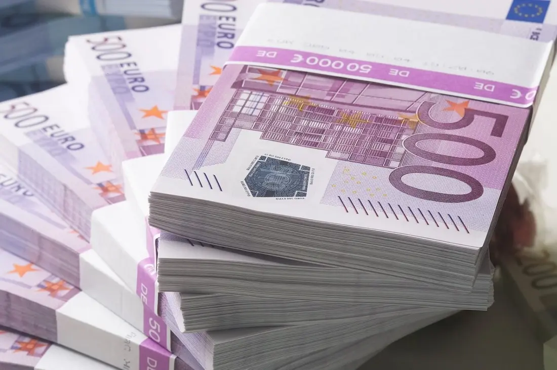 Τι θα συνέβαινε αν χάριζαν σε όλους μας από ‎€1 εκ.