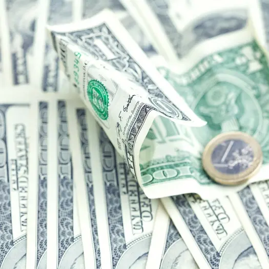 Ευρώ: Η ενεργειακή κρίση, λόγω Μέσης Ανατολής αποκαλύπτει τη μεγαλύτερη αδυναμία της Ευρώπης