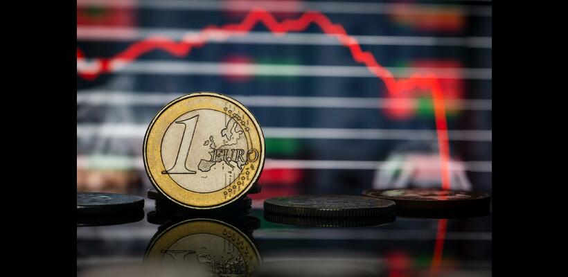 Ευρώ: Βυθίζεται σε χαμηλά 17 μηνών με το βλέμμα σε Γαλλία, Ισπανία