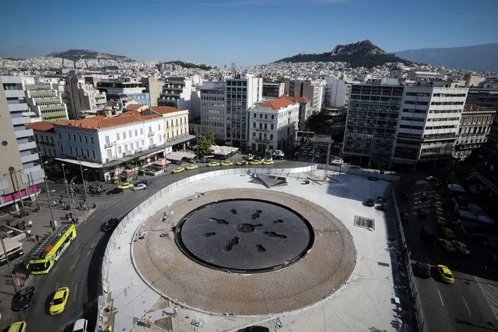Ελλάδα: Ολοκληρώνεται και παραδίδεται η νέα πλατεία στην Ομόνοια