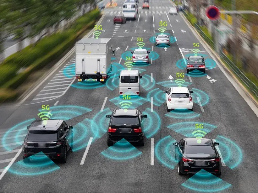 Η Pirelli εξοπλίζει με συνδεσιμότητα 5G τα ελαστικά της