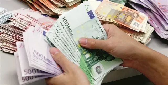 «Χάος» οι οικονομικές καταστάσεις των κομμάτων