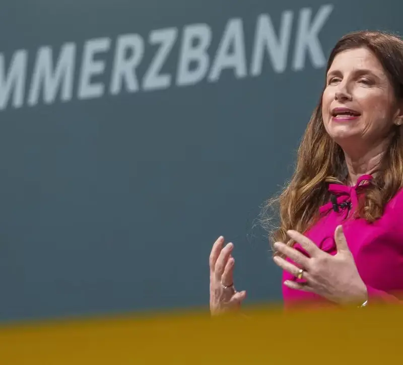 Commerzbank: Η Όρλοπ αλλάζει στάση απέναντι στη UniCredit ενόψει κρίσιμων διαπραγματεύσεων