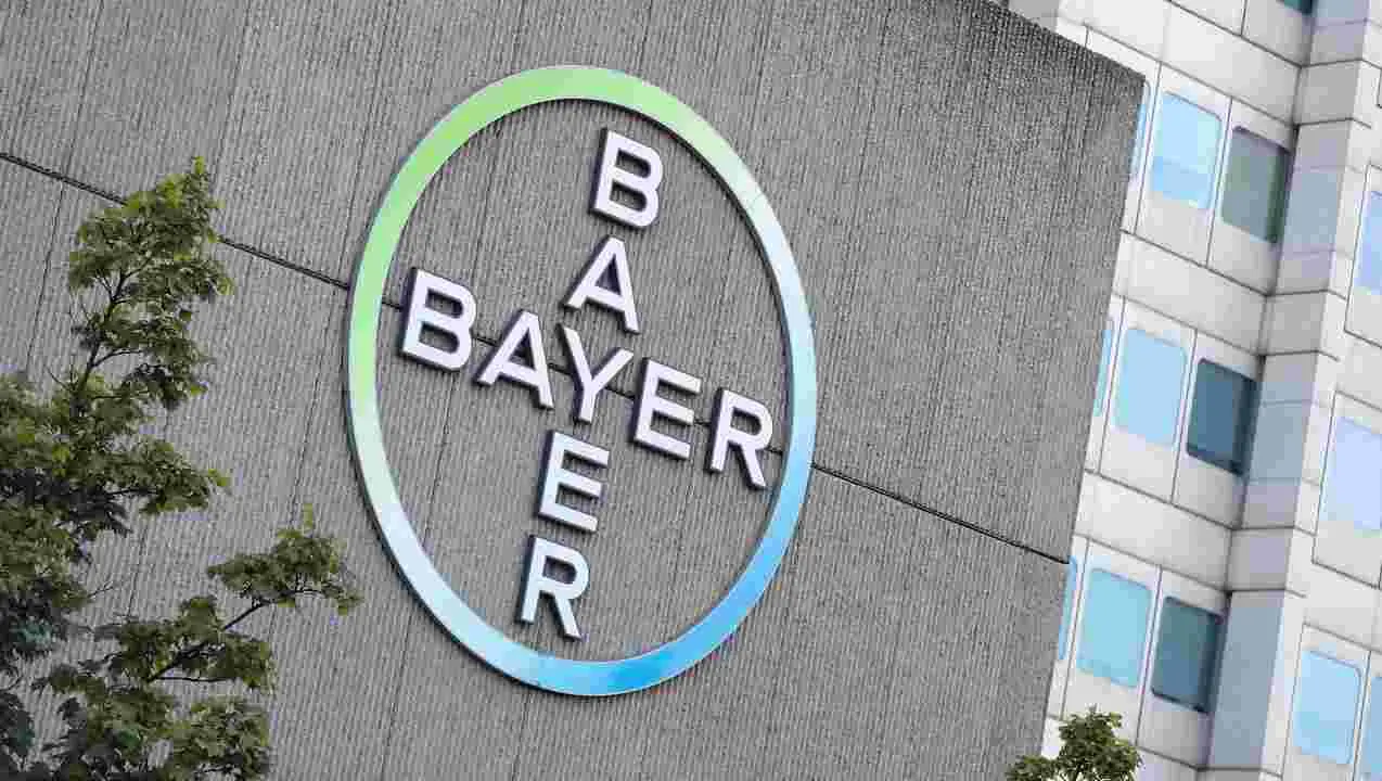 Κατρακυλάει η μετοχή της Bayer