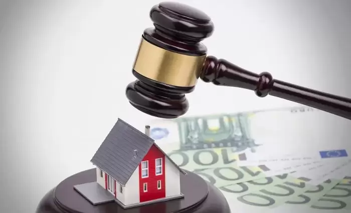 Βουλή: Πέρασαν τα δύο νομοσχέδια για εκποιήσεις