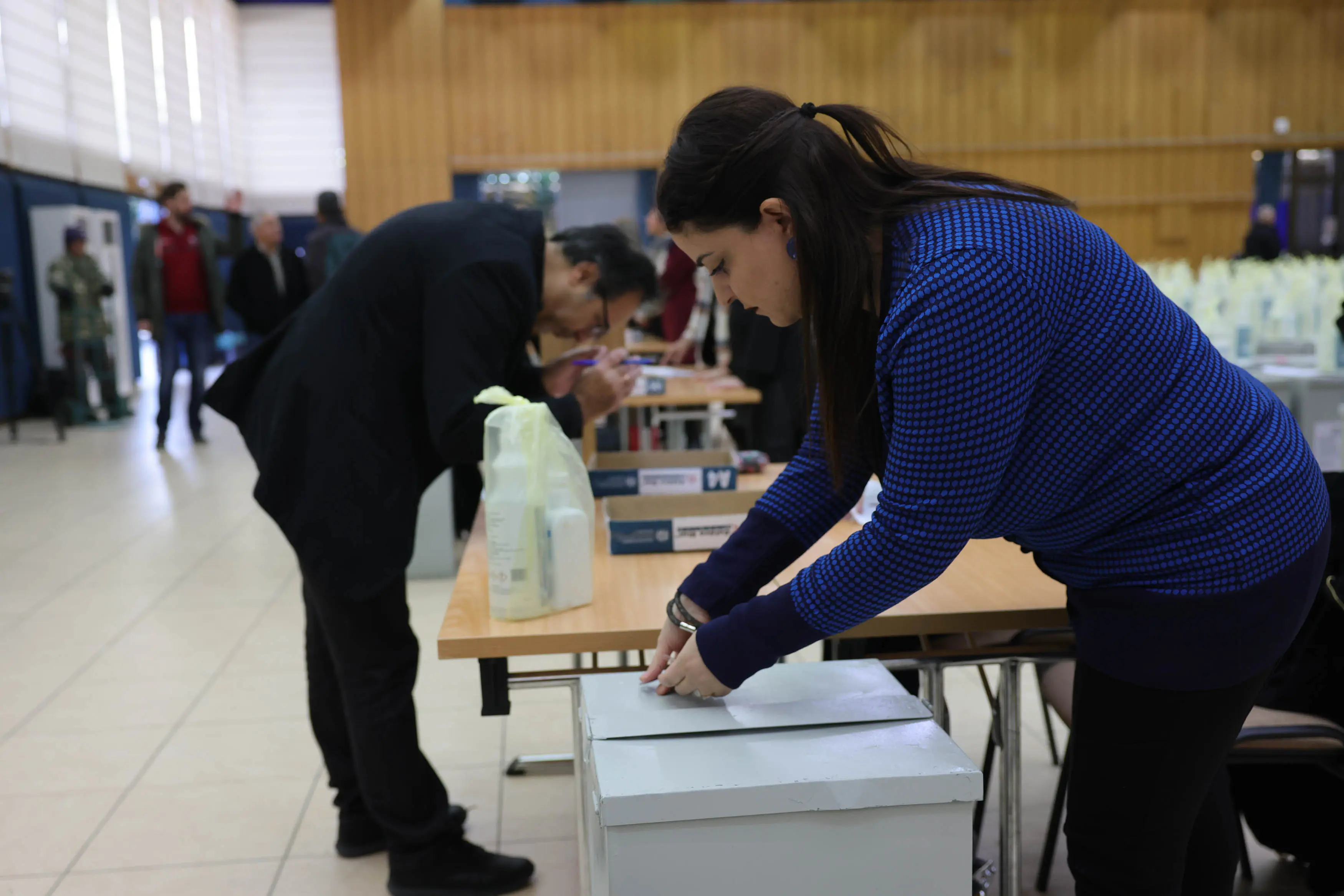 Συνολικά 8.046 θα εργαστούν στα εκλογικά κέντρα την Κυριακή