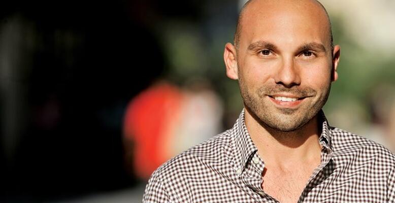 Θ.Σαρανταένας: Με 16 χρόνια εμπειρία στο μάρκετινγκ