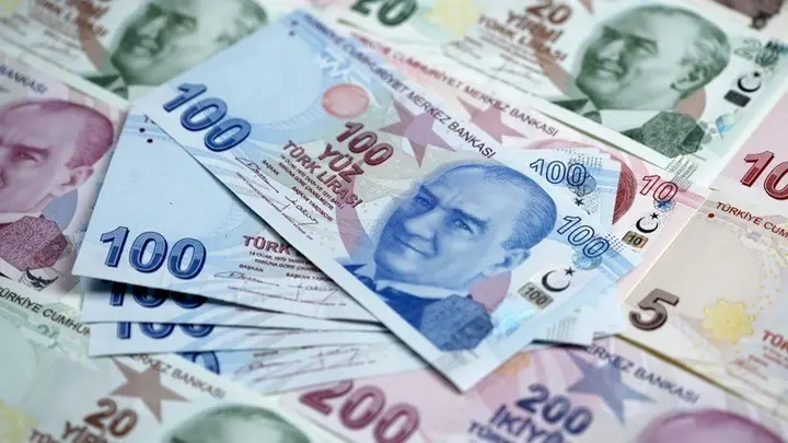 Σε νέο ιστορικά χαμηλό επίπεδο υποχωρεί η τουρκική λίρα