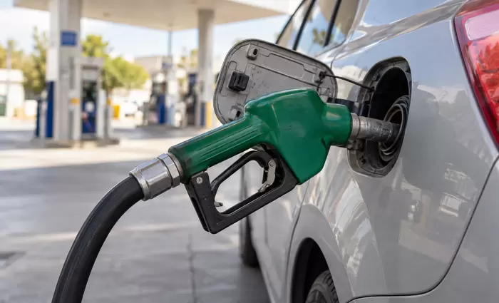 Βενζίνη: Από πού ήρθαν τα 23,8 σεντ της αύξησης από Αύγουστο σε Αύγουστο