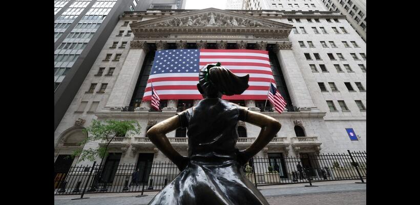 Η Wall Street παραμένει σε τροχιά ρεκόρ εν αναμονή νέων εξελίξεων μεταξύ ΗΠΑ-Ιράν
