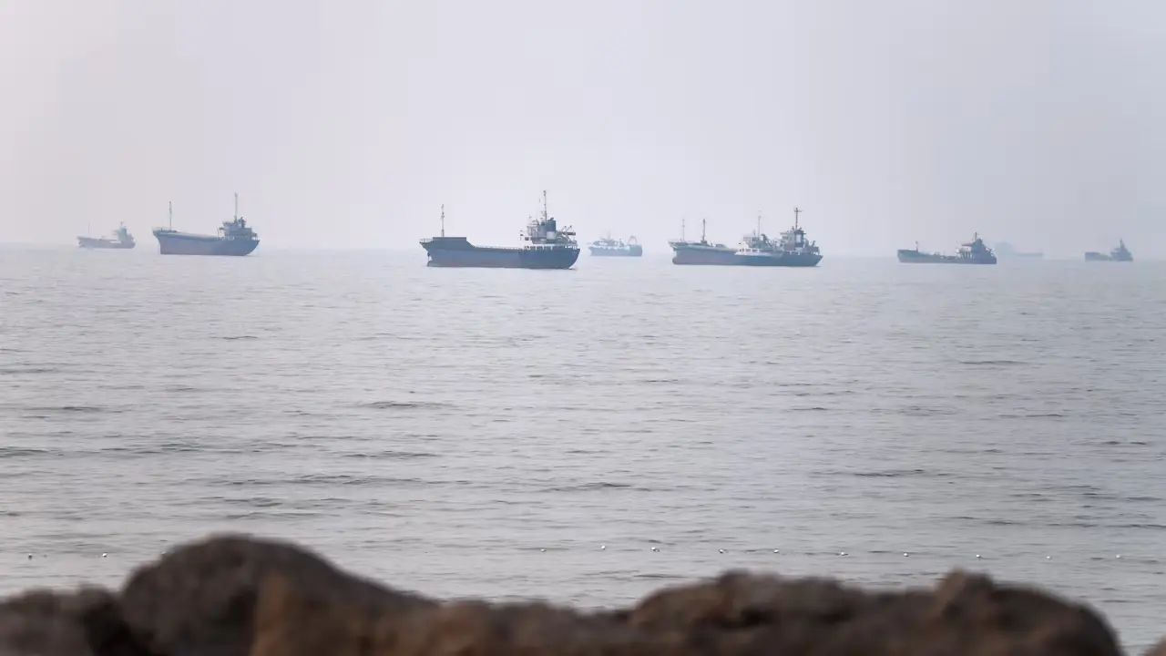 Ιράν: 63 εκατ. βαρέλια πετρελαίου «εγκλωβισμένα» στη θάλασσα λόγω ΗΠΑ