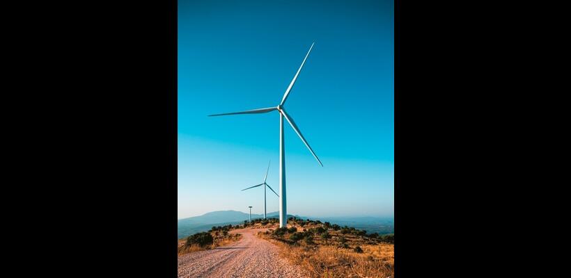 Ενέργεια: Το δίκτυο στην Ευρώπη δεν αντέχει την «έκρηξη» από τις Ανανεώσιμες Πηγές