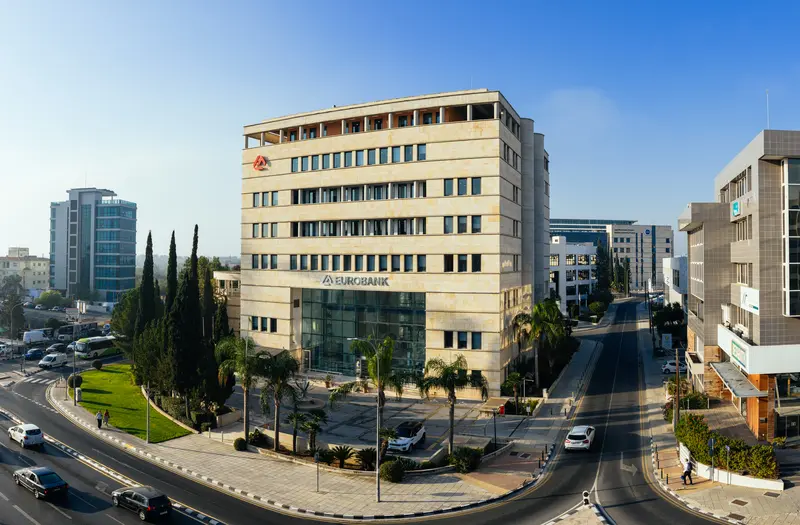 Eurobank Κύπρου: Σχέδιο εθελούσιας εξόδου με στόχο αποχώρηση 300 εργαζομένων