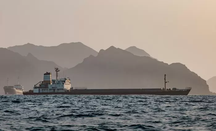 Ορμούζ: Έως και $20 εκατ. το πρόσθετο κόστος μίας διέλευσης πλοίου