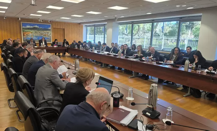 Ορατό το πάγωμα εκποιήσεων πρώτης κατοικίας μέχρι το ΥΠΟΙΚ να παρουσιάσει νέο σχέδιο προστασίας