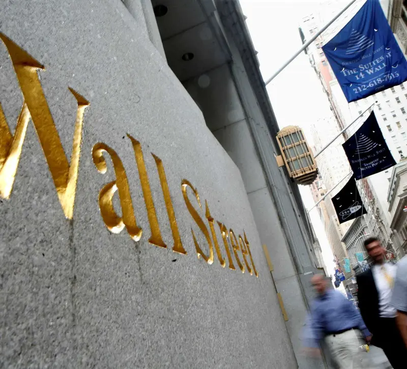 Διορθώνει η Wall Street – Επιστροφή στην αβεβαιότητα λόγω Μέσης Ανατολής