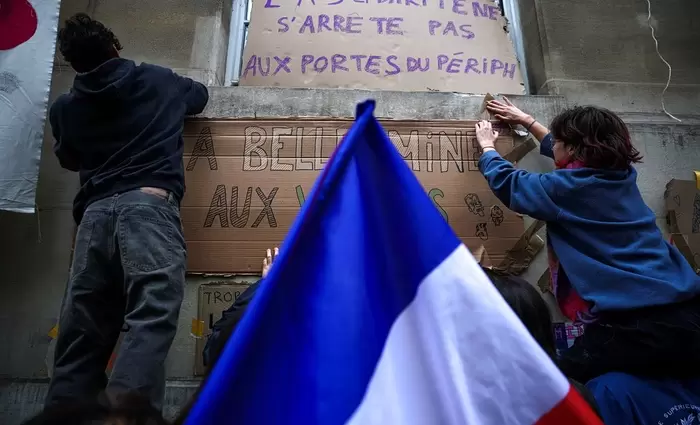 Κρούγκμαν για Γαλλία: Ίσως έχει καταστεί «πολύ μεγάλη για να σωθεί»