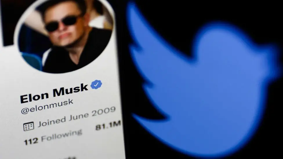 Καταρρέει η μετοχή της Twitter – Στον «πάγο» η εξαγορά από τον Έλον Μασκ