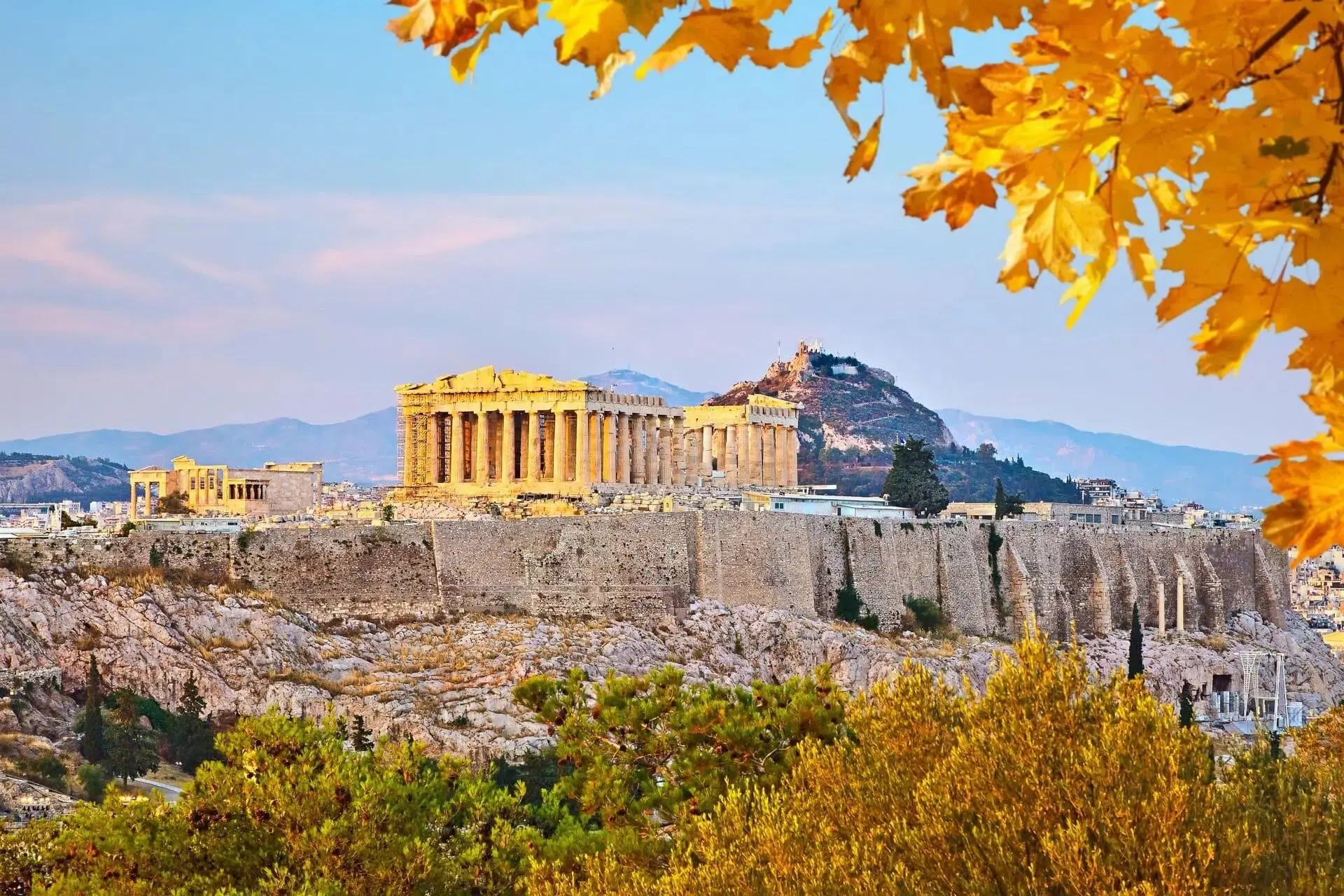 Πόσο κοστίζει η διανυκτέρευση στα ξενοδοχεία της Αθήνας [γραφήματα]