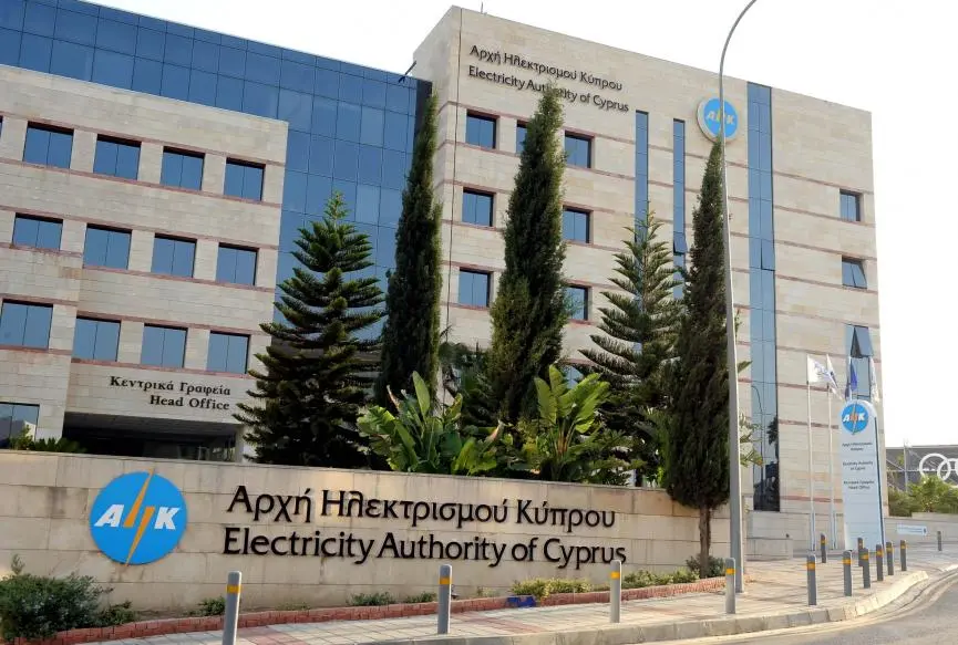Υψηλή προτεραιότητα η αναβάθμιση της Δεκέλειας – Απάντηση ΑΗΚ στις συντεχνίες
