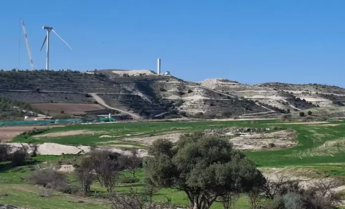 Αιολικό πάρκο στα Κελλιά: Δεν τους πτοούν τα εξώδικα - Κανονικά οι εργασίες