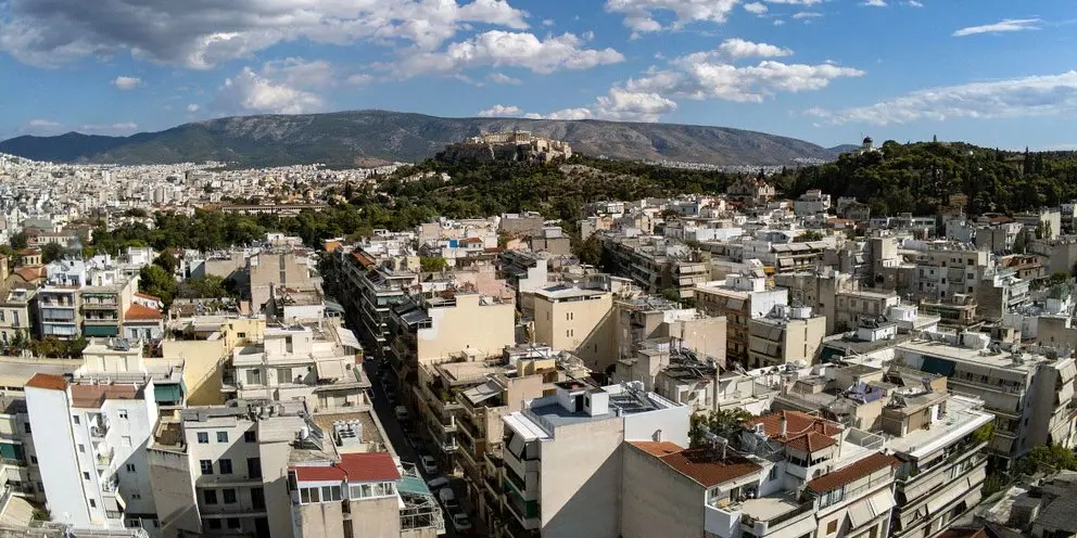 Ελλάδα: Δείτε πώς διαμορφώνονται οι τιμές ακινήτων (πίνακες)