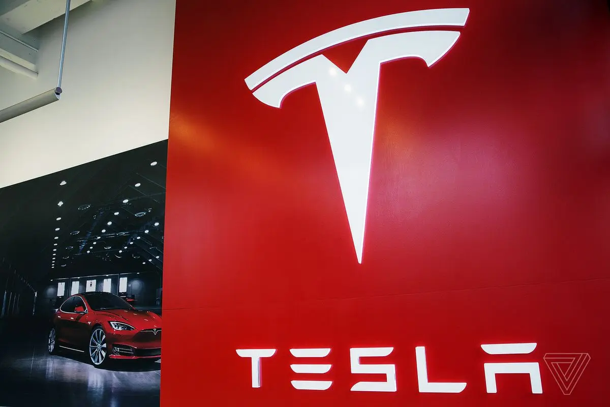 Η Tesla ποντάρει στην Ευρώπη